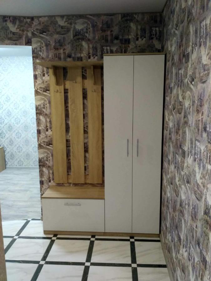 Подобово Квартира В Центрі Міста Konotop المظهر الخارجي الصورة