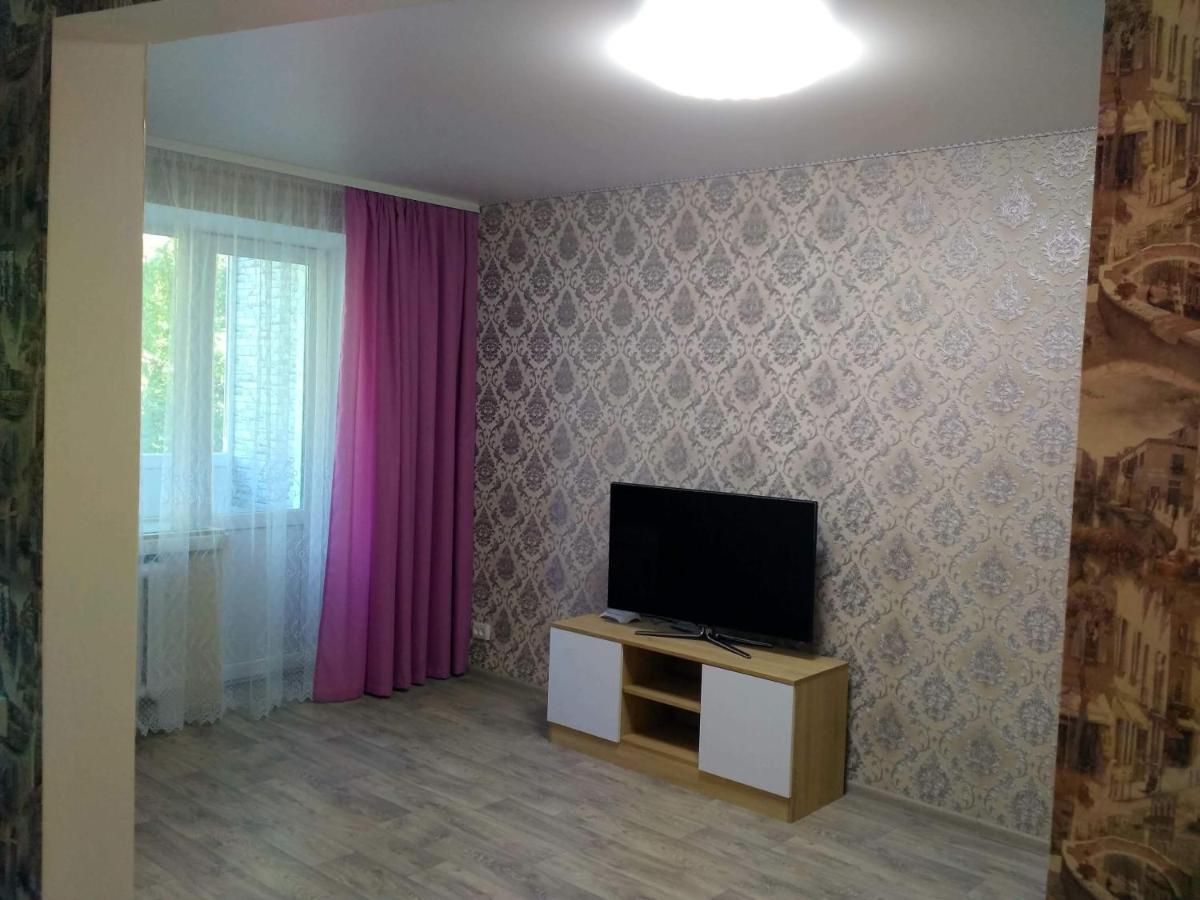 Подобово Квартира В Центрі Міста Konotop المظهر الخارجي الصورة